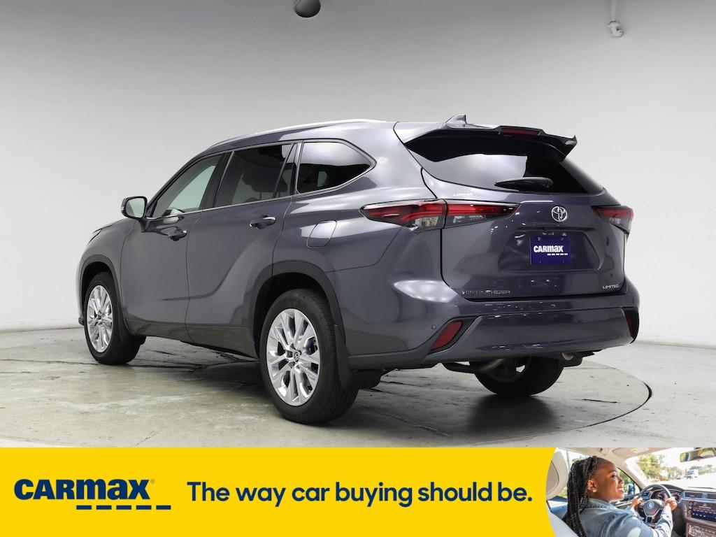 used 2024 Toyota Highlander car, priced at $49,998