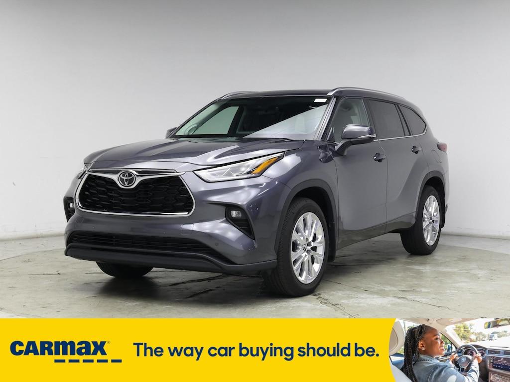 used 2024 Toyota Highlander car, priced at $49,998