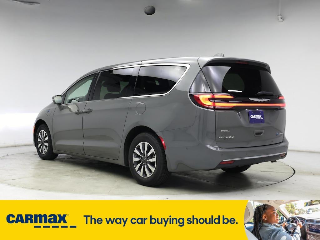 used 2022 Chrysler Pacifica Hybrid car, priced at $26,998