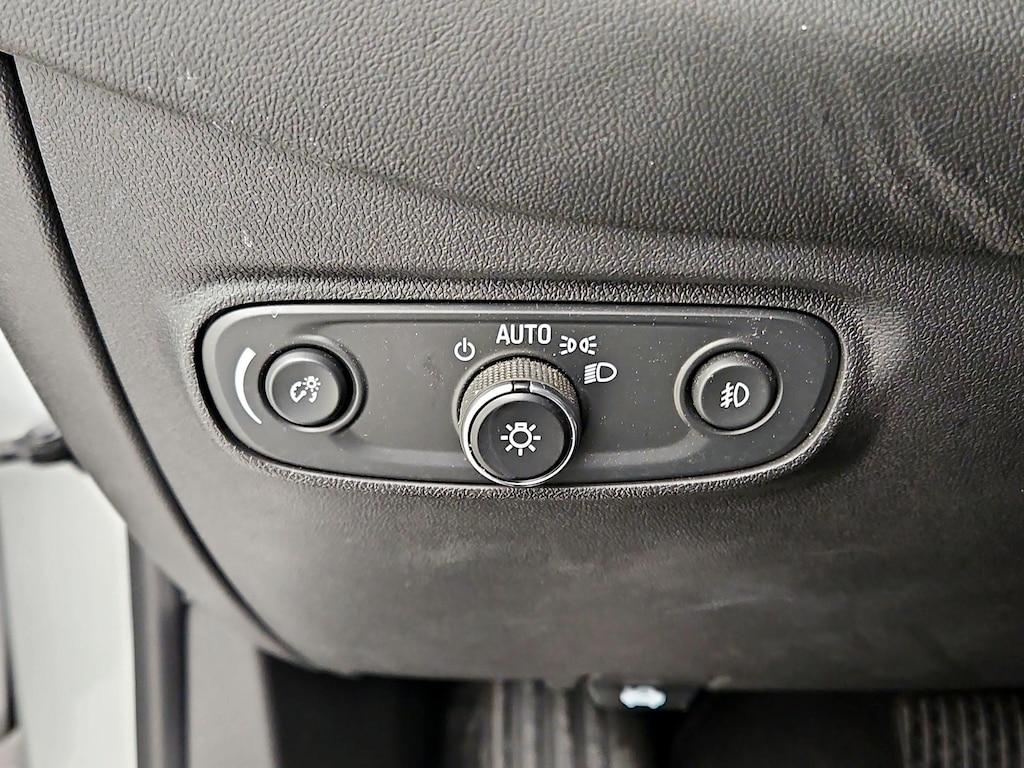 used 2021 Chevrolet Equinox car, priced at $19,998
