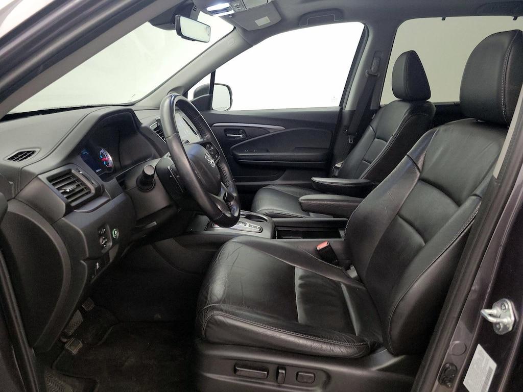 used 2022 Honda Pilot car, priced at $29,998