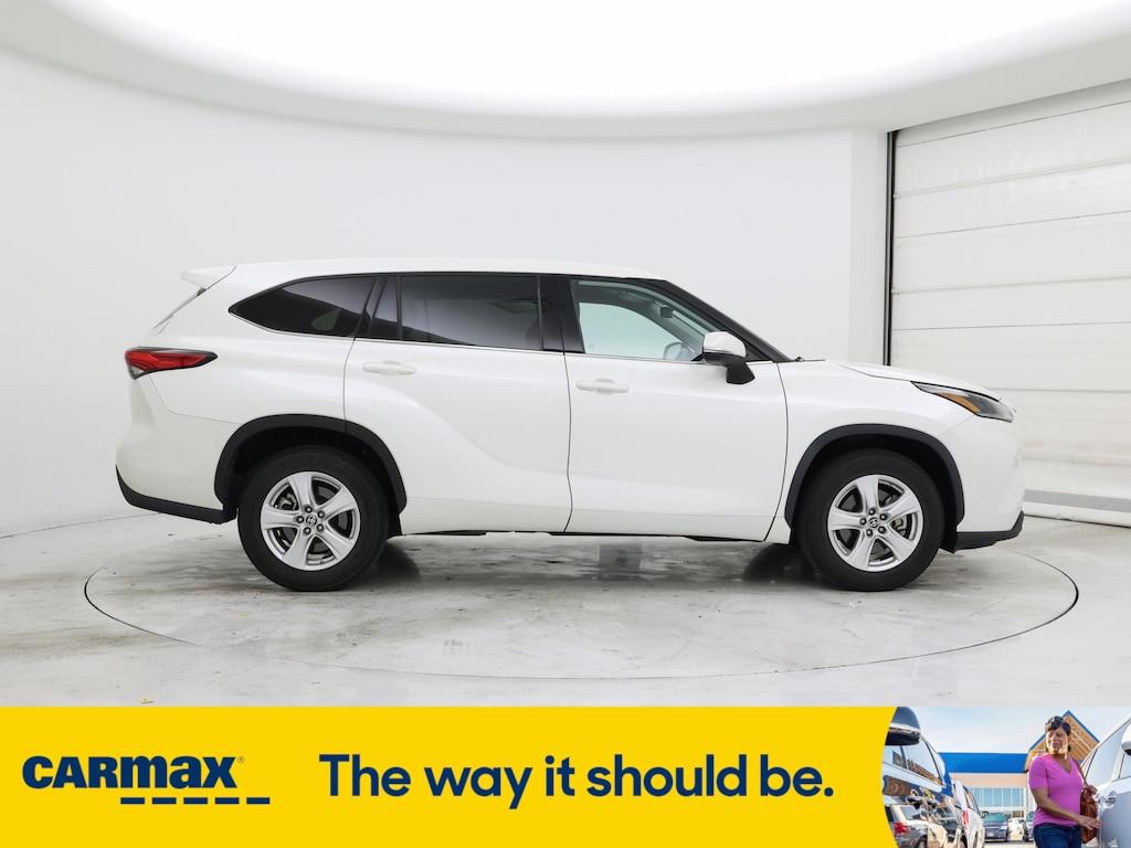 used 2021 Toyota Highlander car, priced at $29,998