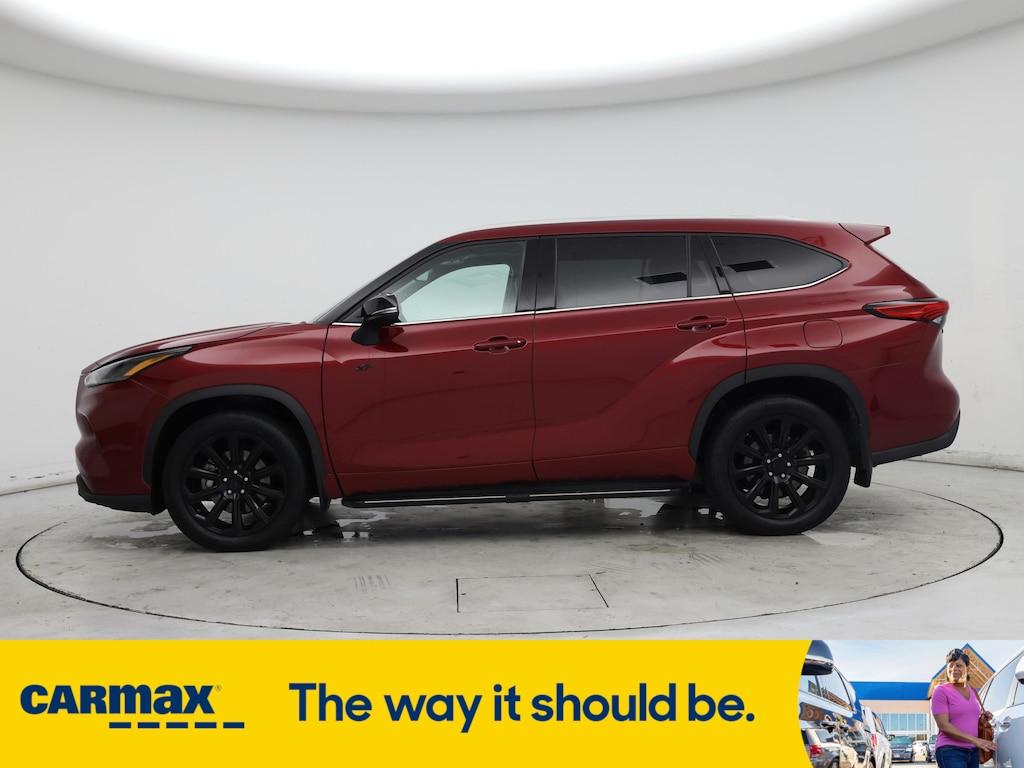 used 2022 Toyota Highlander car, priced at $37,998