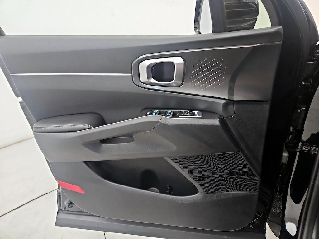 used 2025 Kia Sorento car, priced at $36,998