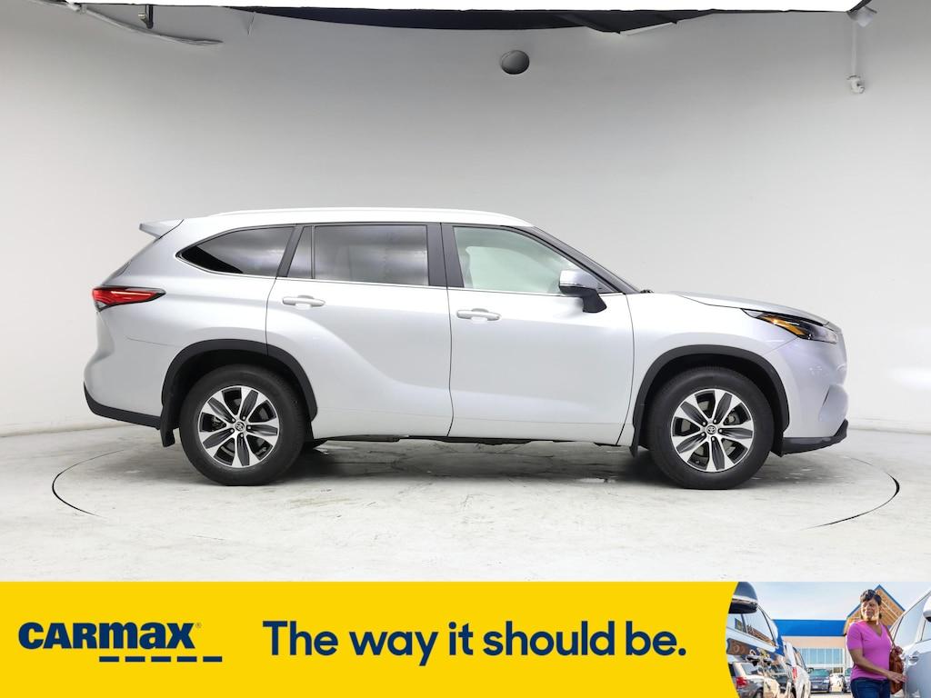 used 2023 Toyota Highlander Hybrid car, priced at $41,998