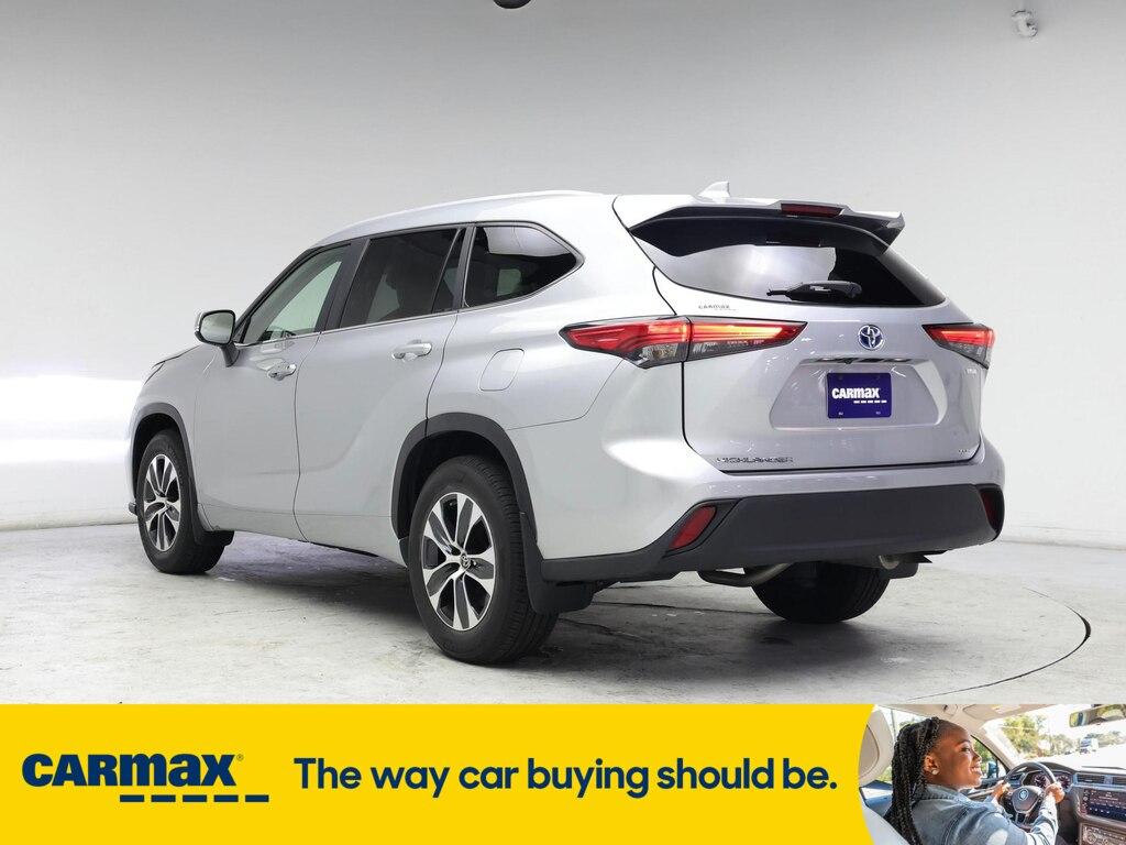 used 2023 Toyota Highlander Hybrid car, priced at $41,998