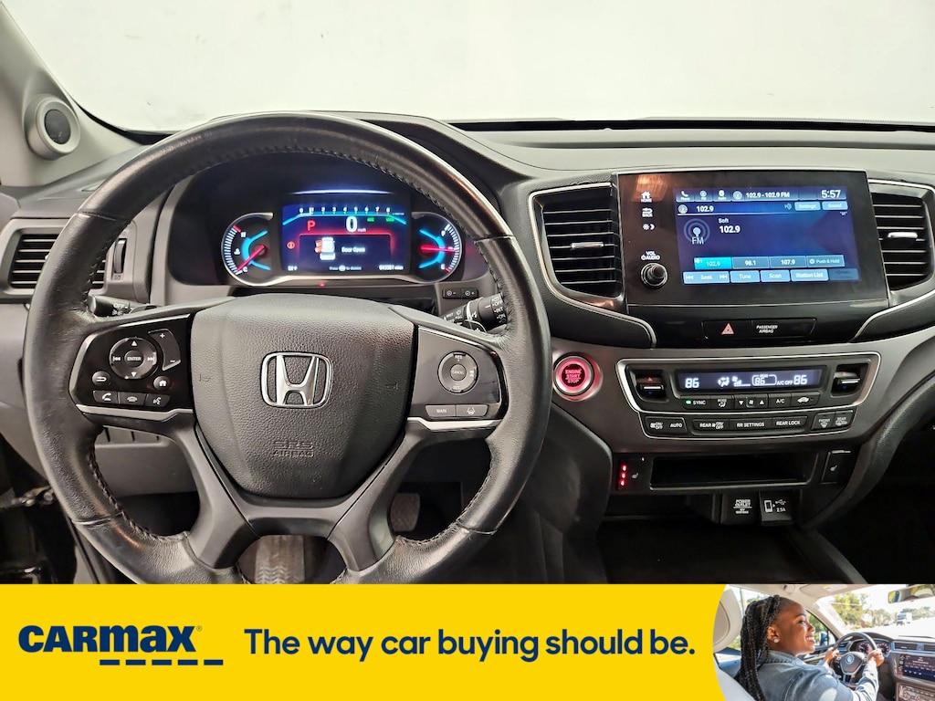 used 2022 Honda Pilot car, priced at $31,998