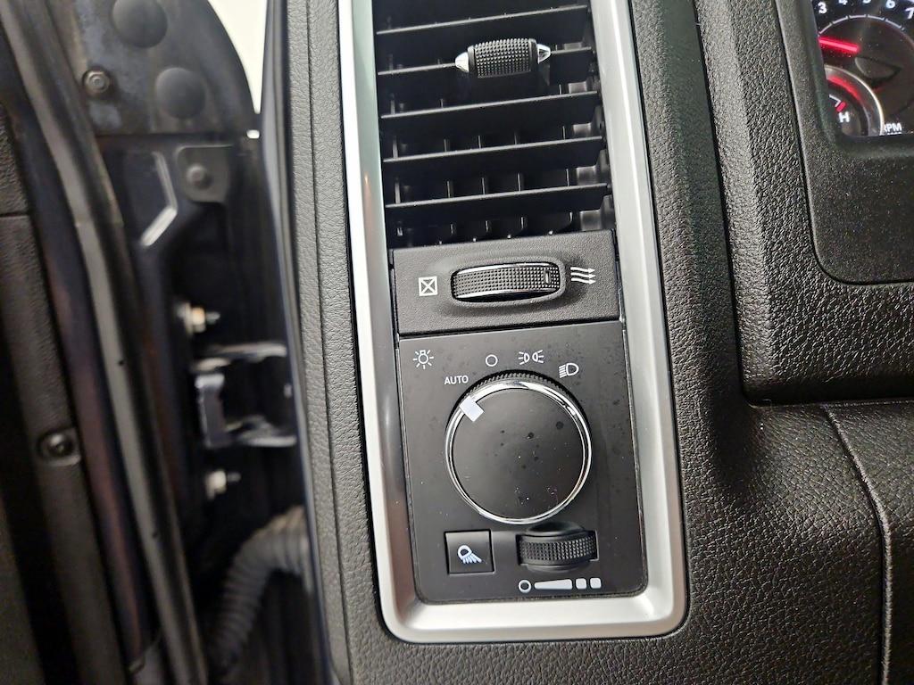 used 2021 Ram 1500 Classic car, priced at $31,998