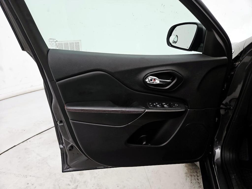 used 2021 Jeep Cherokee car, priced at $23,998
