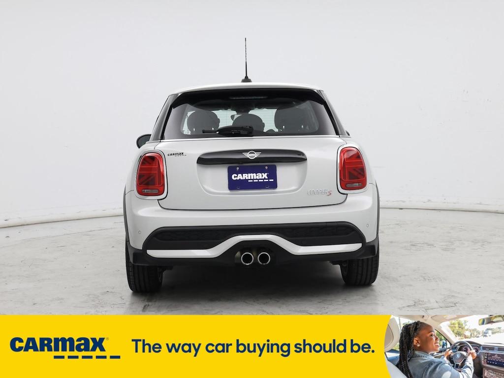 used 2023 MINI Hardtop car, priced at $26,998