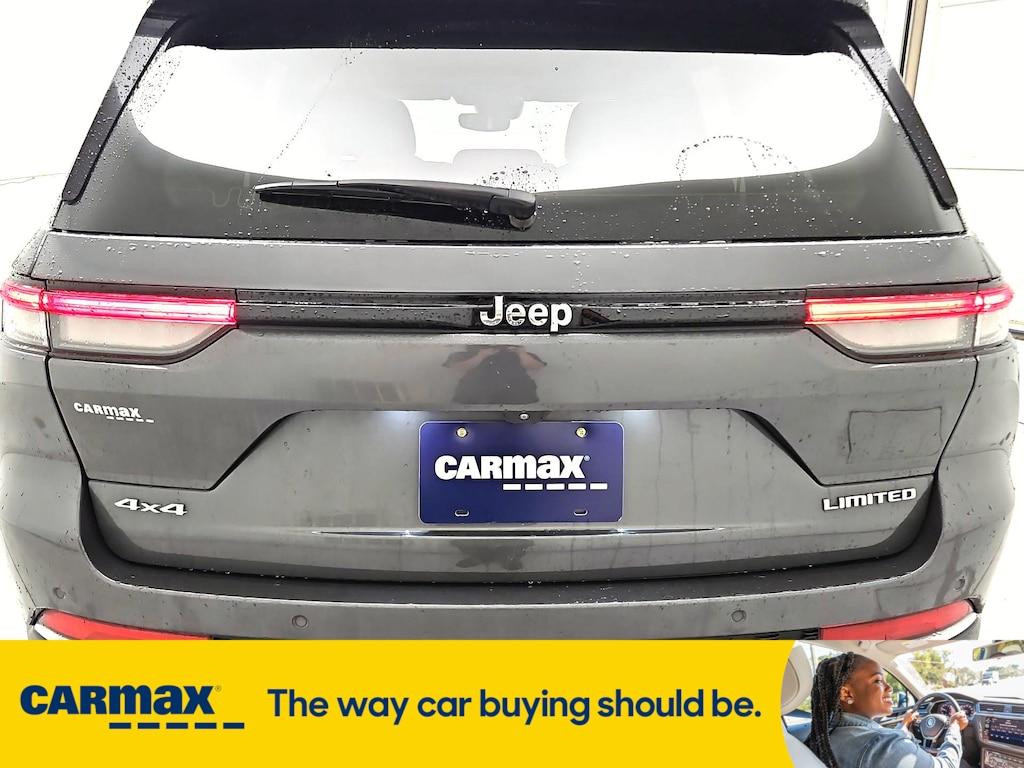 used 2022 Jeep Grand Cherokee car, priced at $34,998