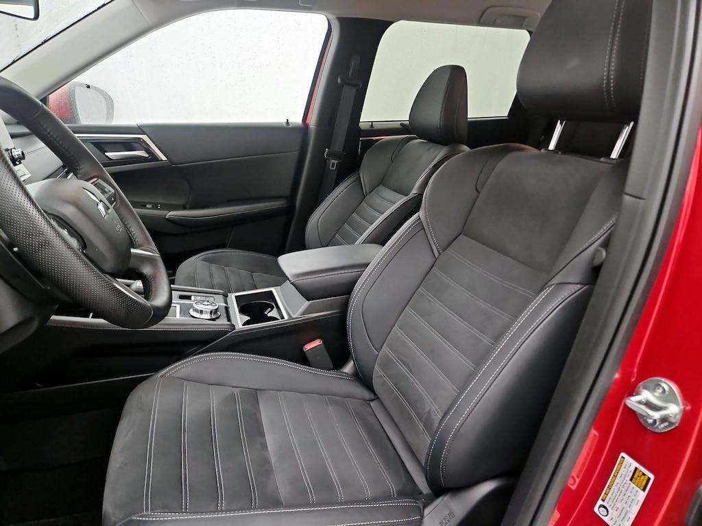 used 2024 Mitsubishi Outlander car, priced at $30,998