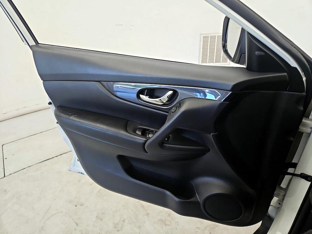 used 2017 Nissan Rogue car, priced at $17,998