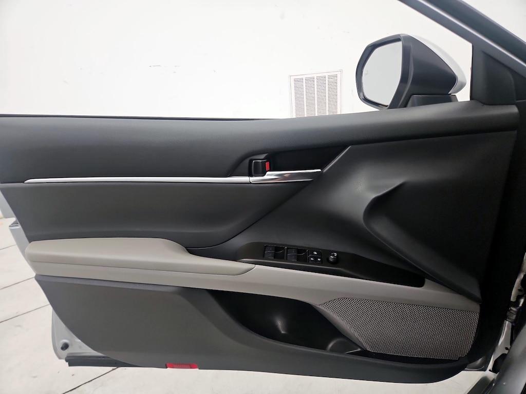 used 2021 Toyota Camry Hybrid car, priced at $27,998