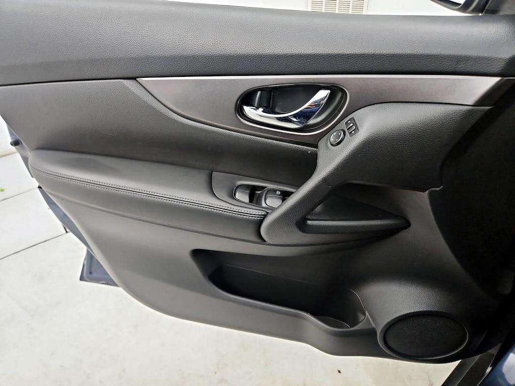 used 2015 Nissan Rogue car, priced at $16,998