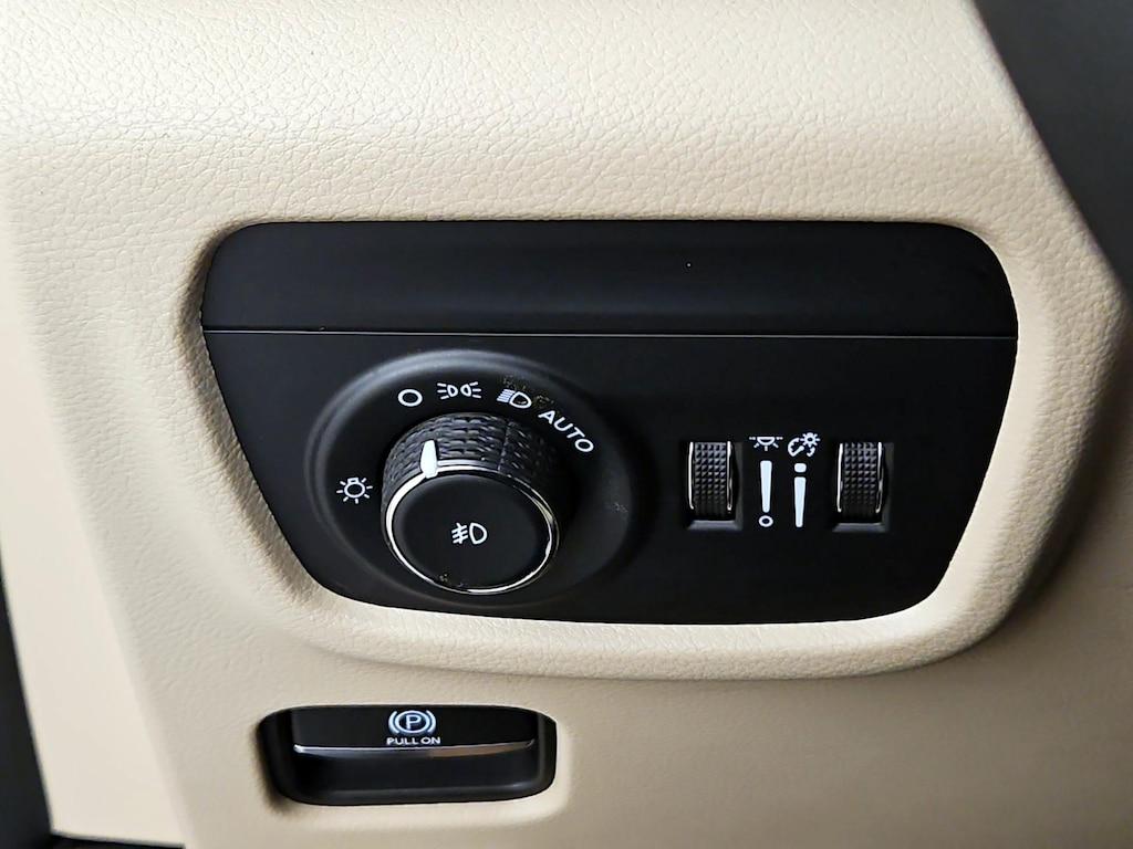 used 2023 Jeep Grand Cherokee L car, priced at $34,998