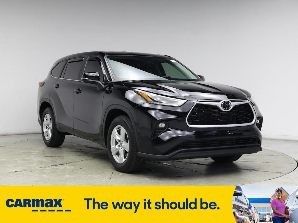 used 2023 Toyota Highlander car, priced at $31,998
