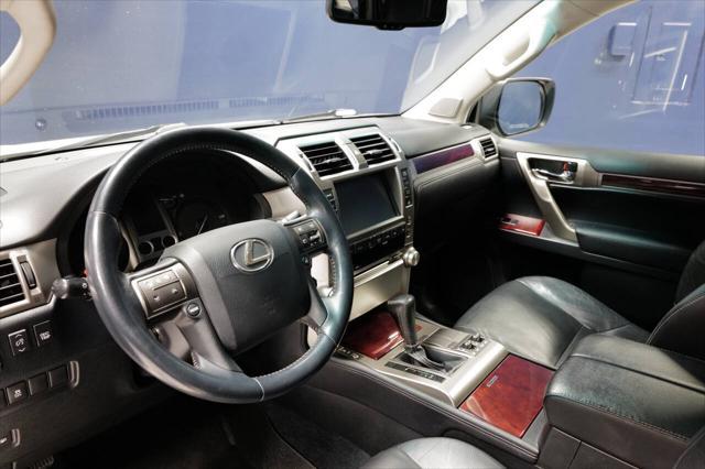 used 2011 Lexus GX 460 car, priced at $19,999