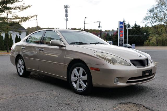 used 2005 Lexus ES 330 car, priced at $9,999