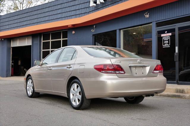 used 2005 Lexus ES 330 car, priced at $9,999