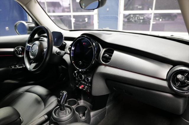 used 2022 MINI Hardtop car, priced at $24,999