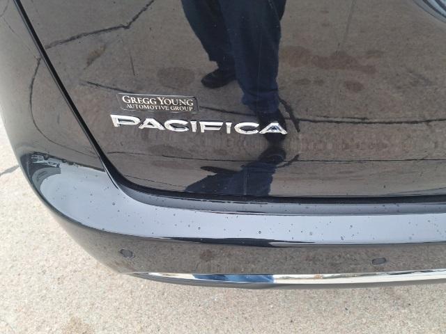 new 2024 Chrysler Pacifica car, priced at $42,619
