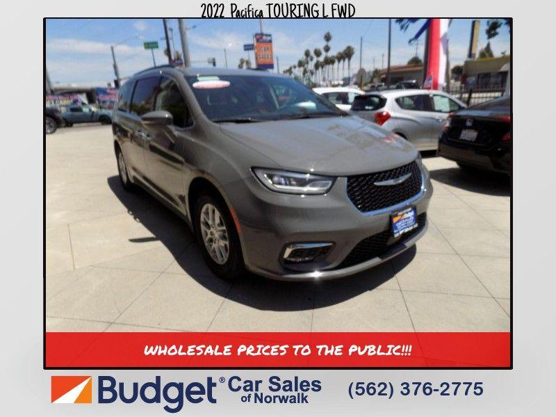 used 2022 Chrysler Pacifica car, priced at $25,999
