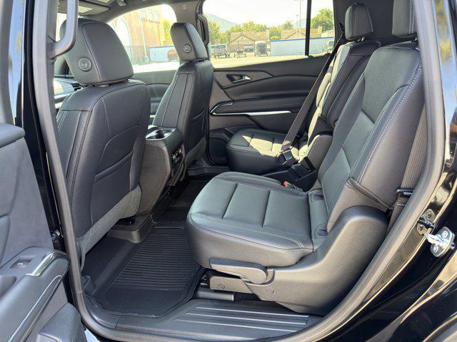new 2026 Chevrolet Traverse car, priced at $44,146
