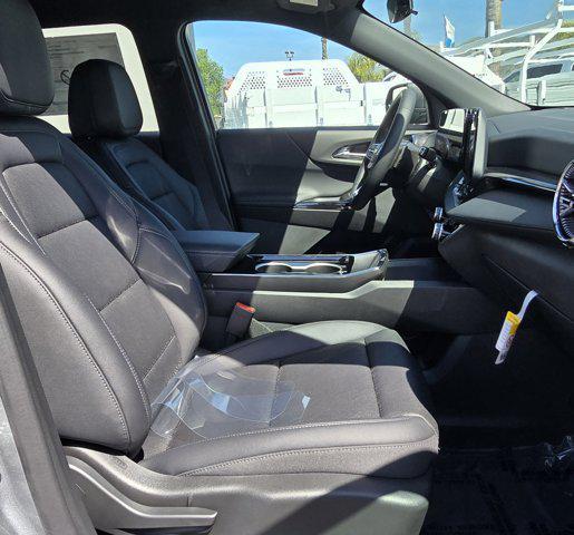 new 2025 Chevrolet Equinox car, priced at $35,700