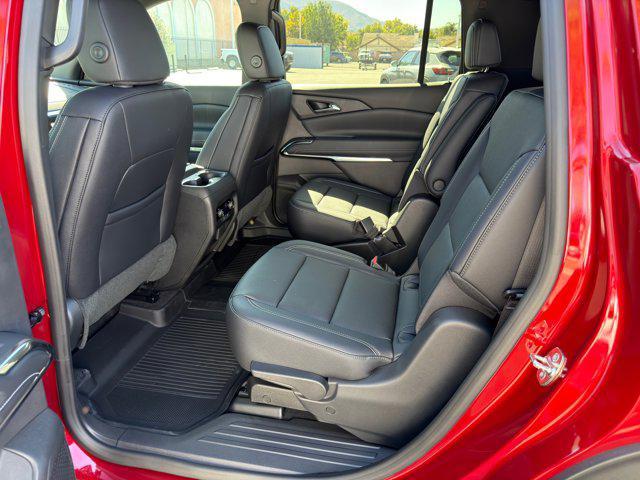 new 2026 Chevrolet Traverse car, priced at $44,106