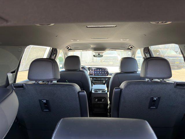 new 2026 Chevrolet Traverse car, priced at $44,106