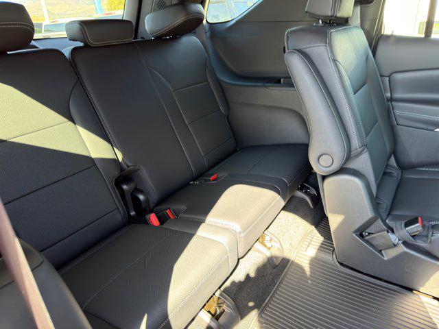 new 2026 Chevrolet Traverse car, priced at $44,106