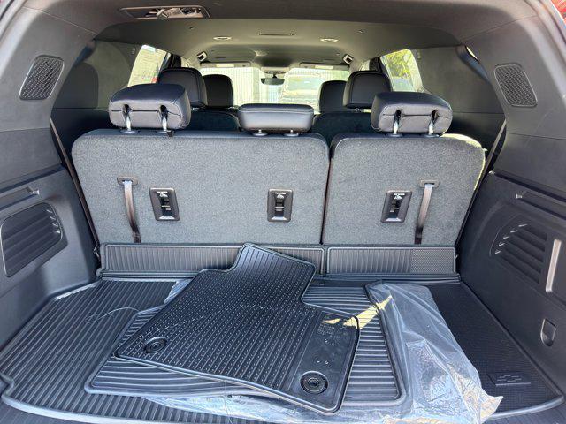 new 2026 Chevrolet Traverse car, priced at $44,106