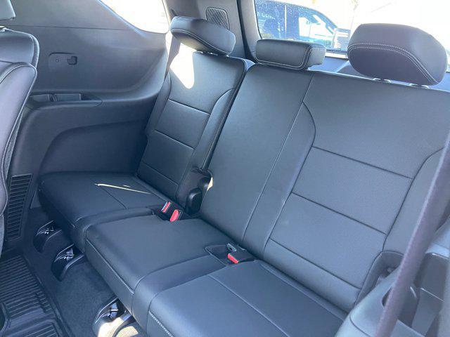 new 2025 Chevrolet Traverse car, priced at $45,810