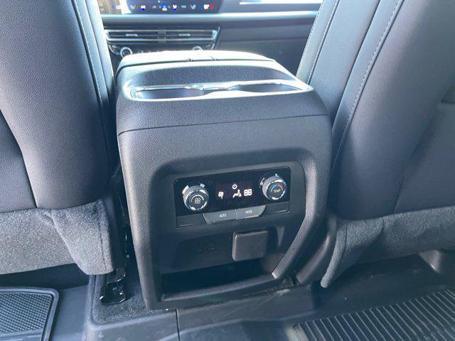 new 2025 Chevrolet Traverse car, priced at $45,810