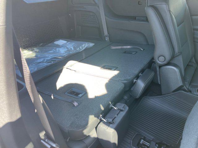 new 2025 Chevrolet Traverse car, priced at $45,810