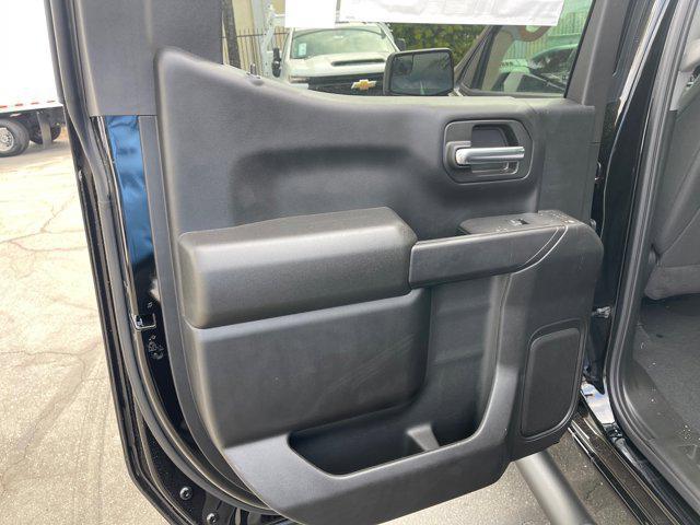 new 2025 Chevrolet Silverado 1500 car, priced at $41,647