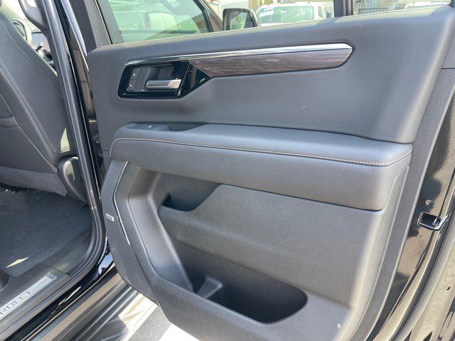 new 2025 Chevrolet Suburban car, priced at $92,060