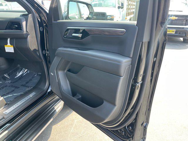 new 2025 Chevrolet Suburban car, priced at $92,060