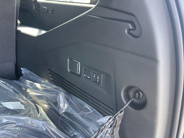 new 2025 Chevrolet Suburban car, priced at $92,060