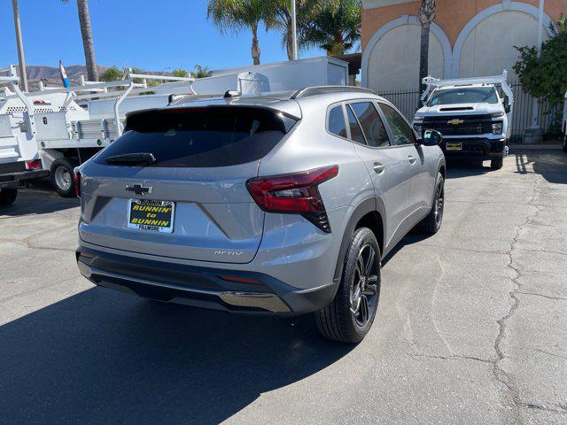 new 2025 Chevrolet Trax car