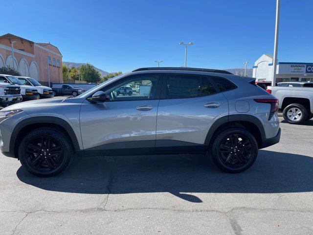 new 2025 Chevrolet Trax car