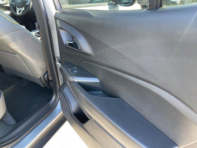 new 2025 Chevrolet Trax car