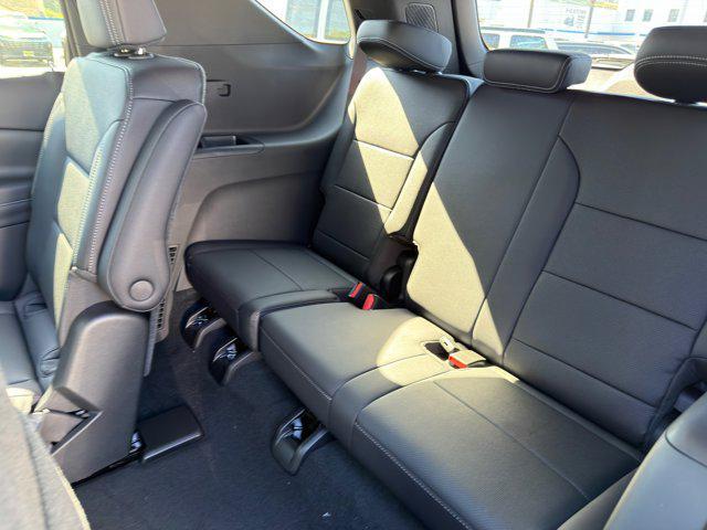new 2026 Chevrolet Traverse car, priced at $46,222
