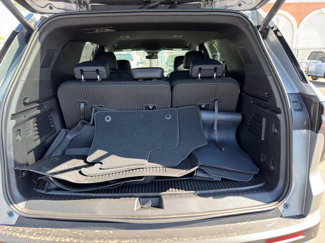 new 2026 Chevrolet Traverse car, priced at $46,222