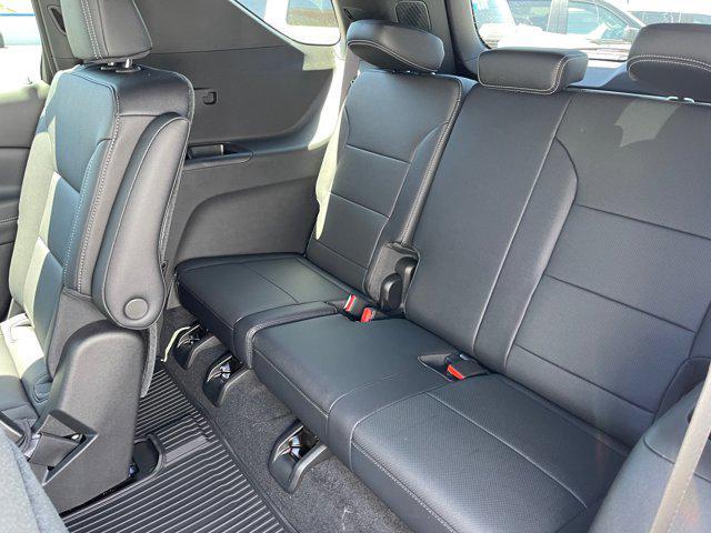 new 2025 Chevrolet Traverse car, priced at $43,005