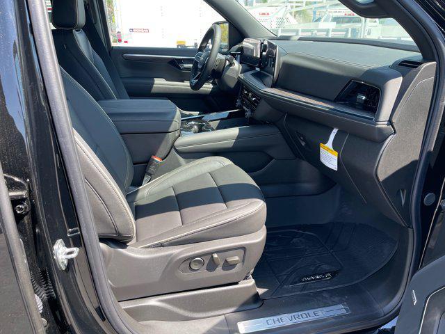 new 2025 Chevrolet Suburban car, priced at $76,540