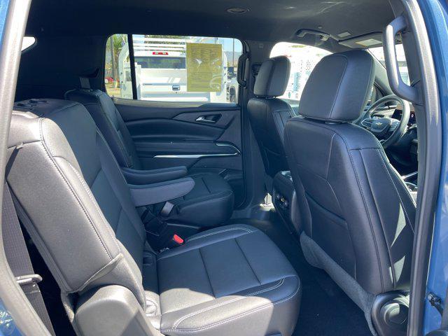 used 2025 Chevrolet Traverse car