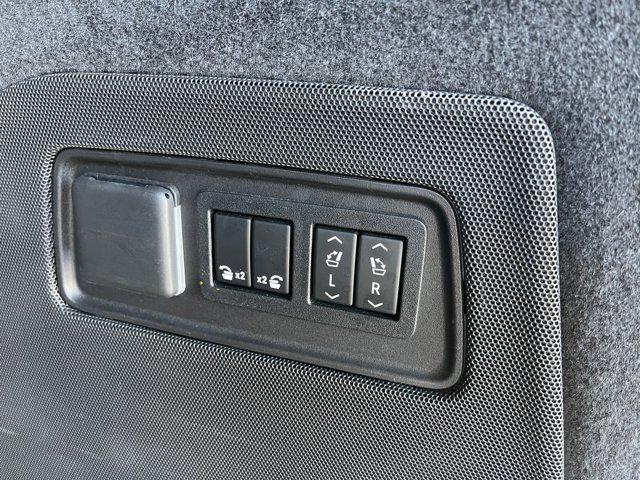 used 2022 Cadillac Escalade ESV car, priced at $66,805