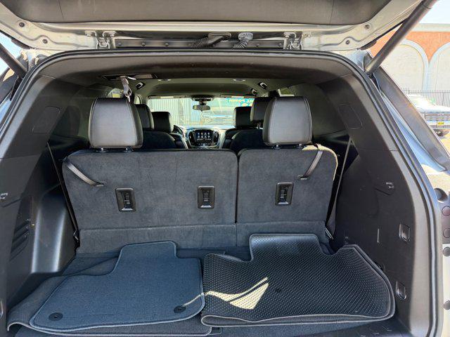 used 2023 Chevrolet Traverse car, priced at $29,805